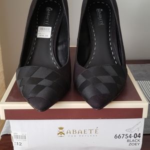 Abaete Woman Size 12M Black Heels